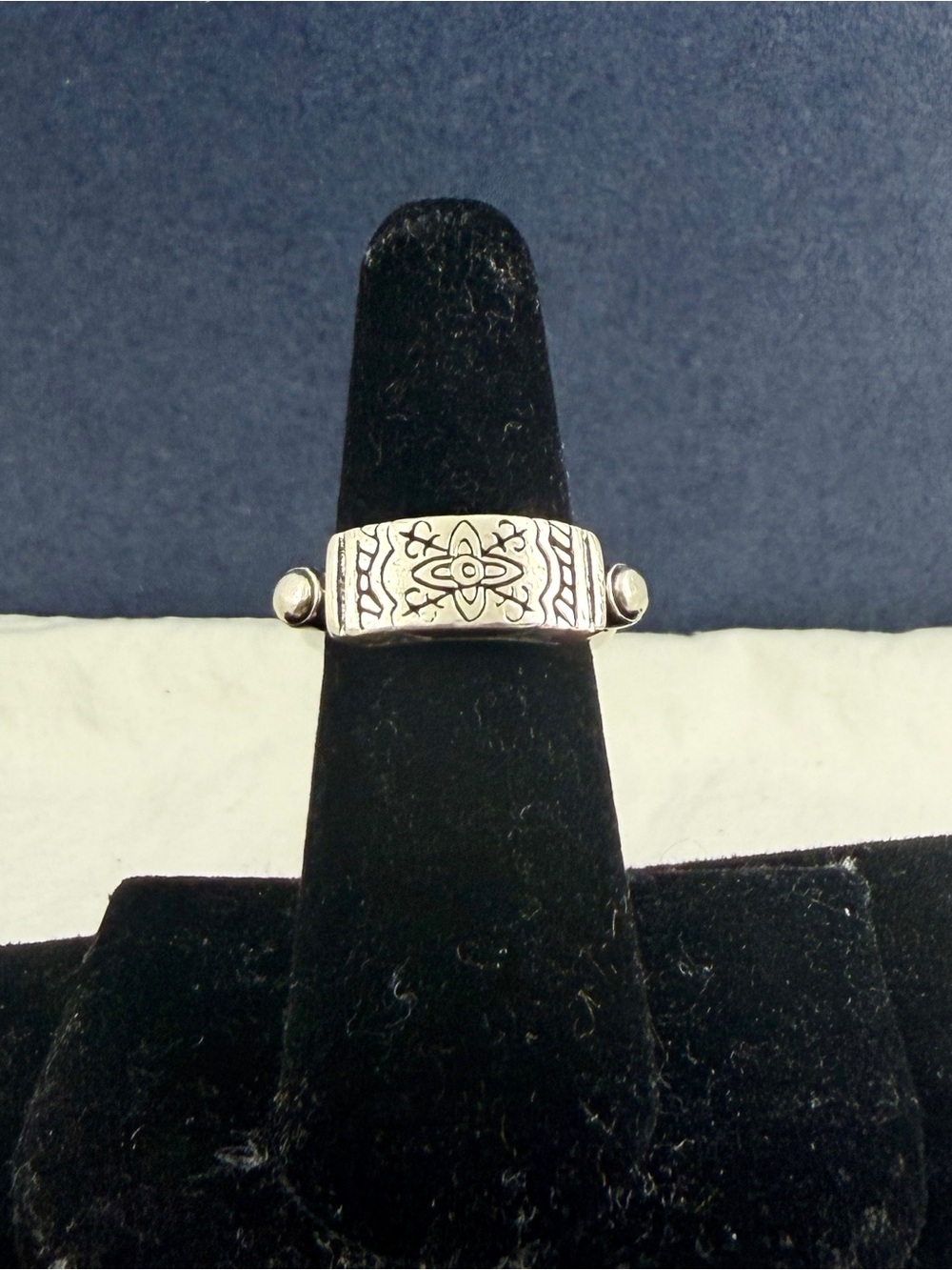 BRIGHTON Vintage Sterling Silver Etched Dome Filigree Scroll Ring; 7g; 5.75